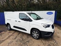 Used Vauxhall Combo Edition 100 HP (73 kW) 2020 White Van