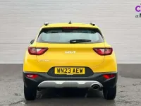 Used Kia Stonic 99 HP (72 kW) 2023 Yellow SUV