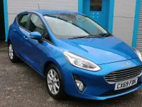 Begagnad Ford Fiesta Zetec 100 HK (73 kW) 2019 Blå Halvkombi