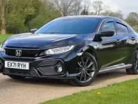 Begagnad Honda Civic SR 126 HK (92 kW) 2021 Svart Halvkombi