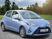 Używany Toyota Yaris Hybrid 2017 Niebieski Hatchback