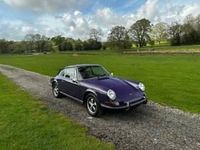 Begagnad Porsche 911 140 HK (102 kW) 1973 Lila Sportkupé
