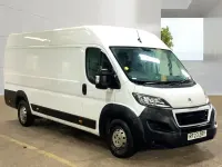 Used Peugeot Boxer Premium 140 HP (102 kW) 2023 White Van