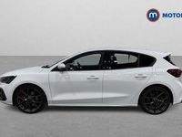 Begagnad Ford Focus ST 280 HK (205 kW) 2023 Vit Halvkombi