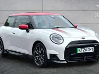Used Mini Cooper SE Hatch 158 kW (215 HP) 2024 White Hatchback