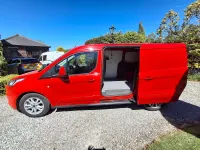 Used Ford Transit Connect Limited 120 HP (88 kW) 2020 Red MPV