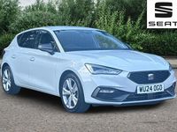 Begagnad Seat Leon FR 150 HK (110 kW) 2024 Vit Halvkombi