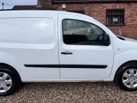 Usado Renault Kangoo Business 2021 Branco Monovolume