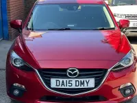Usado Mazda 3 165 HP (121 kW) 2015 Vermelho Citadino