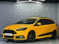 Used Ford Focus ST 250 HP (183 kW) 2017 Orange Estate