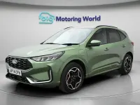 Second-hand Ford Kuga ST-Line X 243 CP (178 kW) 2024 Verde SUV