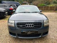 Begagnad Audi TT Exclusive 250 HK (183 kW) 2004 Grå Sportkupé