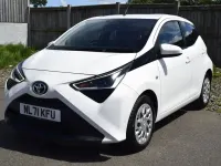 Used Toyota Aygo X-play 71 HP (52 kW) 2022 White Hatchback