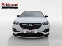 Used Vauxhall Grandland X Design Edition 130 HP (95 kW) 2019 White SUV