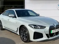 Usado BMW i4 M Sport 246 kW (335 CV) 2025 Gris Berlina
