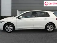 Usado VW Golf VIII Life 150 CV (110 kW) 2022 Blanco Utilitario