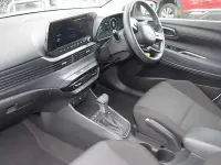Used Hyundai i20 Premium 101 HP (74 kW) 2023 White Hatchback