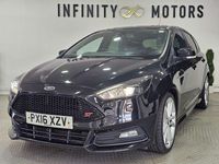 Usado Ford Focus ST 185 HP (136 kW) 2016 Preto Citadino