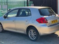Usado Toyota Auris 124 HP (91 kW) 2008 Prateado Citadino