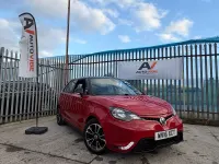 Used MG MG3 106 HP (77 kW) 2016 Red Hatchback
