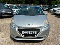 Używany Peugeot 208 Access 82 KM (60 kW) 2013 Srebrny Hatchback