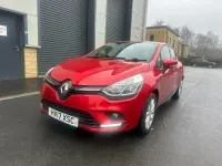 Used Renault Clio IV Dynamique 2017 Red Hatchback