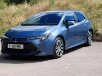 Used Toyota Corolla Design 122 HP (89 kW) 2019 Blue Hatchback