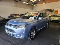 Used Mitsubishi Outlander P-HEV 2014 Blue MPV