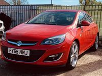 Used Vauxhall Astra SRi 180 HP (132 kW) 2015 Red Hatchback