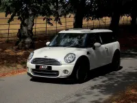 Used Mini Cooper Clubman 2012 White Estate