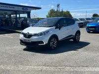 Used Renault Captur Iconic 90 HP (66 kW) 2019 White/black SUV