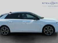 Used Vauxhall Astra Ultimate 128 HP (94 kW) 2025 White Hatchback