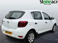 Used Dacia Sandero Ambiance 73 HP (53 kW) 2017 White Hatchback