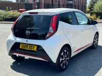 Used Toyota Aygo Trend 72 HP (52 kW) 2019 White Hatchback