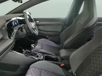 Second-hand VW Golf VIII R-line 150 CP (110 kW) 2024 Hatchback