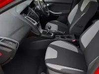 Used Ford Focus Zetec 101 HP (74 kW) 2013 Red Hatchback