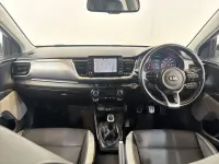 Used Kia Stonic 2019 White SUV