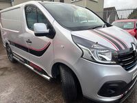 Used Renault Trafic 2017 Silver MPV