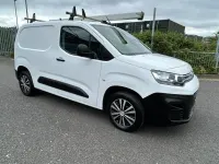 Used Citroën Berlingo 100 HP (73 kW) 2020 White MPV