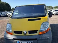 Used Renault Trafic 2006 Yellow MPV