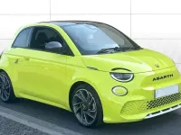 Usado Abarth 500e Scorpionissima 114 kW (155 HP) 2025 Citadino