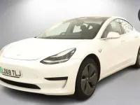 Used Tesla Model 3 Standard Range Plus 239 kW (325 HP) 2019 White Sedan