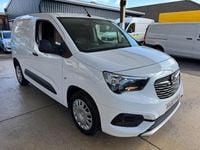 Used Vauxhall Combo Sportive 100 HP (73 kW) 2020 White MPV