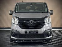 Begagnad Renault Trafic 2017 Grå Minibuss