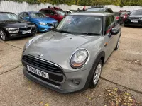 Usado Mini ONE Hatch 102 CV (75 kW) 2016 Gris Utilitario