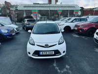 Used Toyota Aygo Style 68 HP (50 kW) 2014 White Hatchback