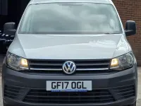 Usado VW Caddy Startline 102 CV (75 kW) 2017 Plateado Monovolumen