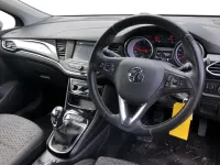Second-hand Vauxhall Astra Active 136 CP (100 kW) 2019 Argintiu Hatchback