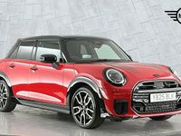 Usado Mini Cooper Hatch 113 kW (154 CV) 2025 Rojo Utilitario