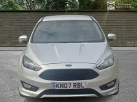 Used Ford Focus ST-Line 125 HP (91 kW) 2017 Silver Hatchback